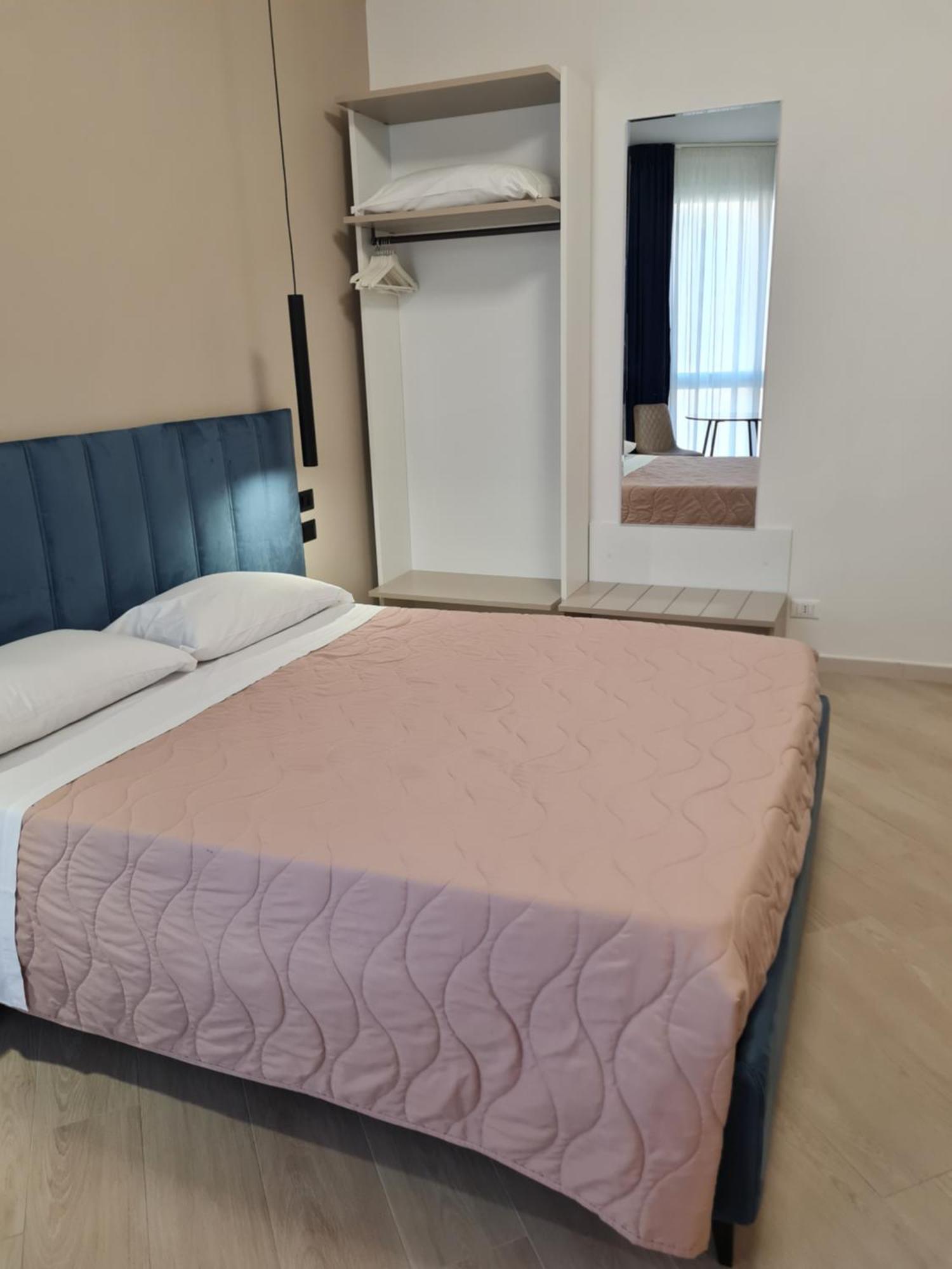 Nel Sole Business Apartman Bologna Kültér fotó